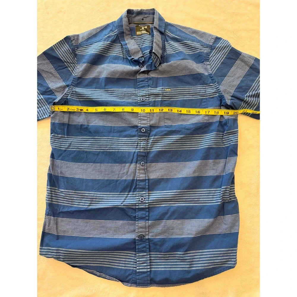 Hurley Mens Blue Striped Short Sleeve Button Down Shirt Medium Casual Surf Style